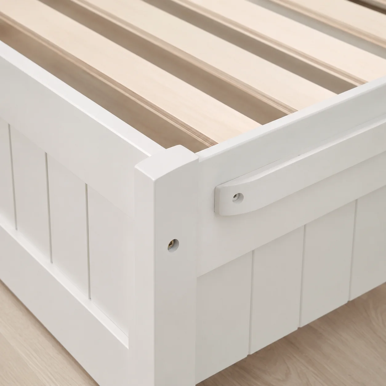 Sovaeli Twin House Bed Frame - Image 2